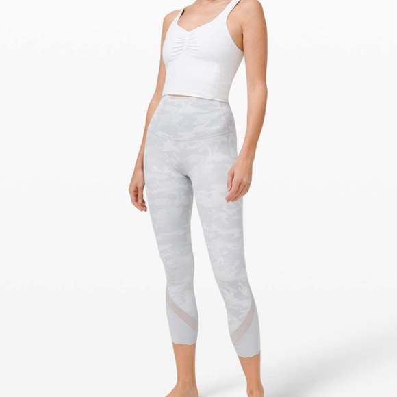 lululemon athletica Pants - Lululemon Wunder Under High Rise Crop 23” Updated Scalloped Full On Luxtreme 4